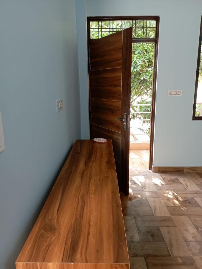 Crescent Moon Homestay Rishīkesh Εξωτερικό φωτογραφία