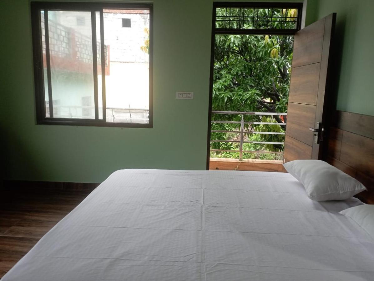 Crescent Moon Homestay Rishīkesh Εξωτερικό φωτογραφία