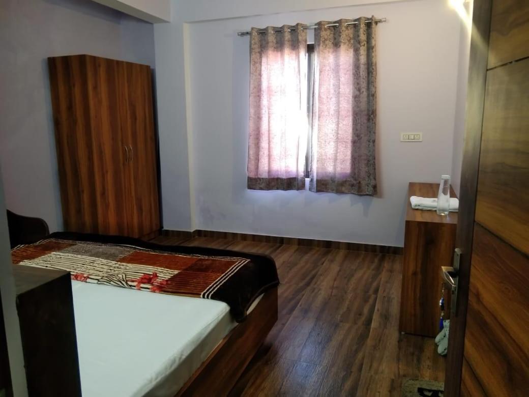 Crescent Moon Homestay Rishīkesh Δωμάτιο φωτογραφία